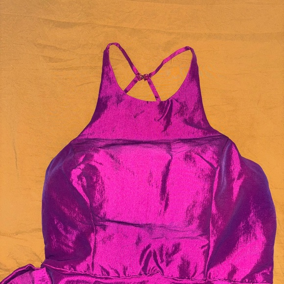 I needed for a wedding only I will not wear it again - Picture 1 of 4